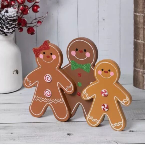 Wood Gingerbread Family Festive Gingerbread Man Decor Set - Picture 1 of 4